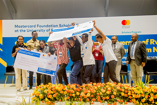 The awarding ceremony was held alongside the University of Rwanda Career Forum Network on Friday, March 27, at Kigali Conference and Exhibition Village (KCEV).
